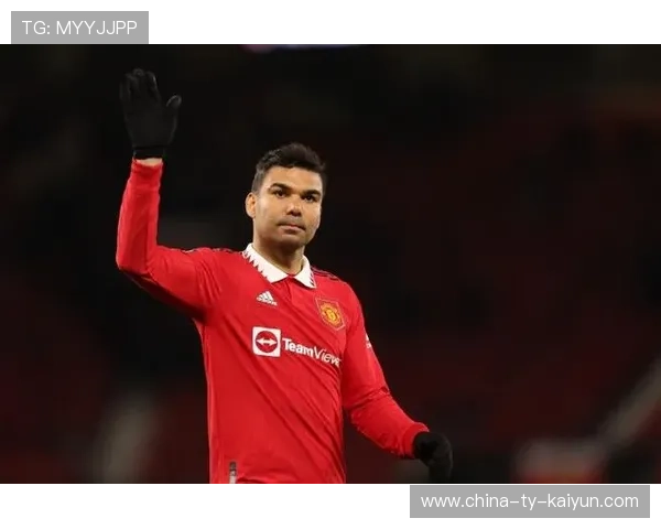 皇马边路换位创造空档,卡塞米罗插上推射致命 皇马边路换位创造空档,卡塞米罗插上推射致命