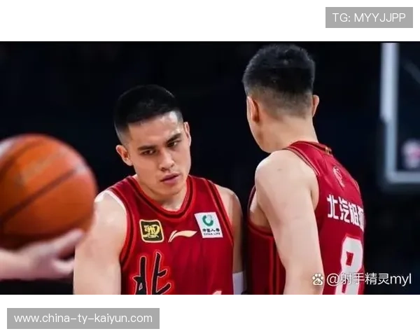 广厦内线篮板稳固，北京进攻受阻